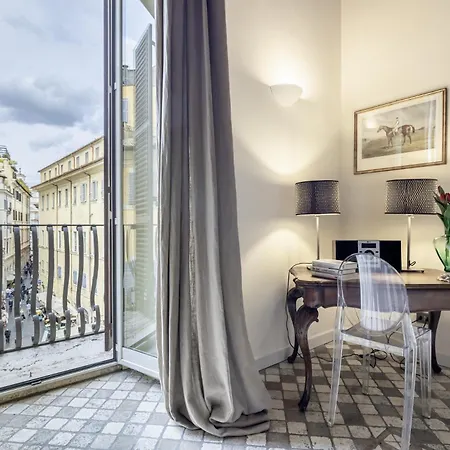 Apartment Piazza Della Maddalena View
