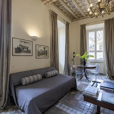 Piazza Della Maddalena View Apartment