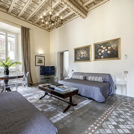 Apartment Piazza Della Maddalena View Rome