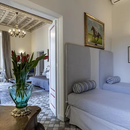 Apartment Piazza Della Maddalena View Rome